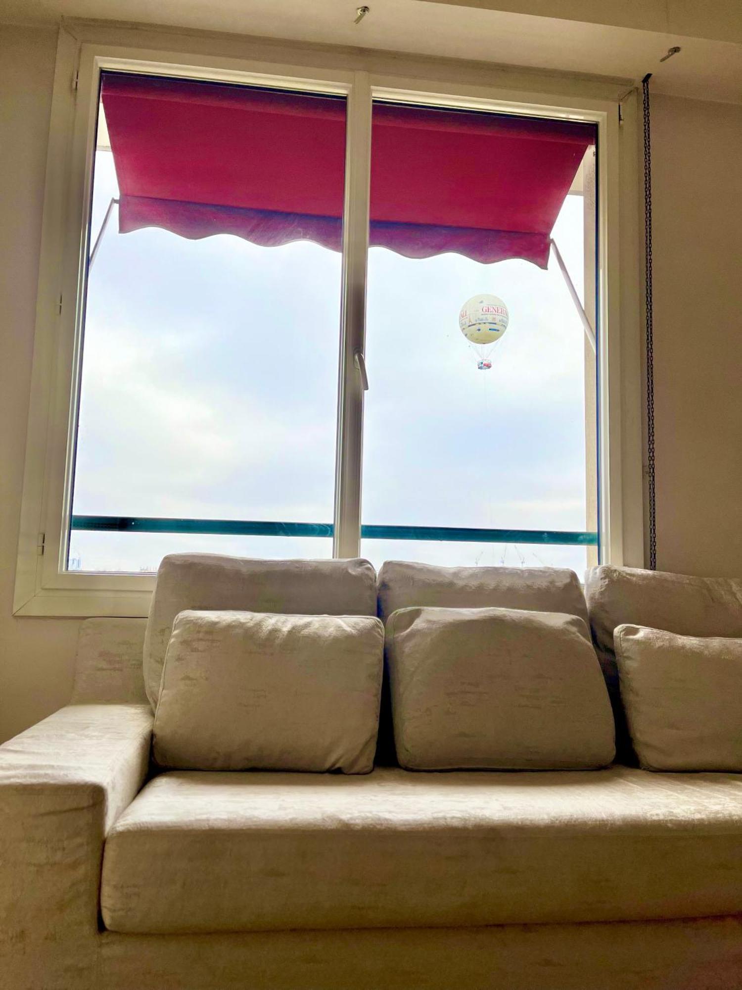 With Eiffel Tower And Seine View Bleriot Appartement